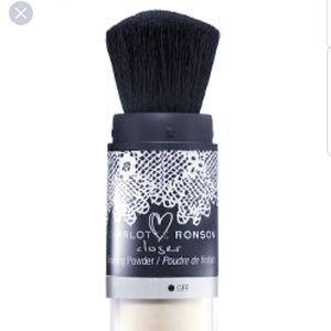 CHARLOTTE RONSON Closer Finishing Powder